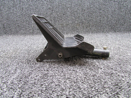 1460320-1 Cessna R182 Co-Pilot Rudder Pedal Outboard Assembly