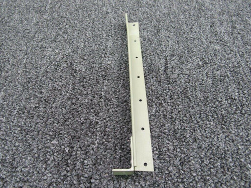 0713619-3 Cessna 182T Stringer Belly RH