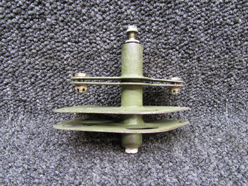 0522647-4 Cessna 172S Aileron Bellcrank Assembly RH