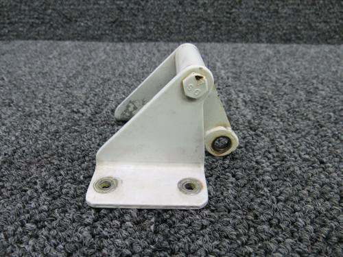 43224-000 Piper PA31-310 Elevator Trim Bracket with Arm
