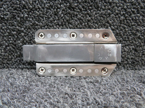 35-415416 (Use: H38K625) Beechcraft S35 Baggage Door Latch Assembly