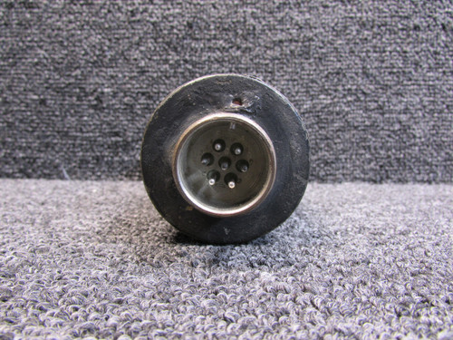 3901200-9002 Bendix Worn Face Dual Oil Pressure Indicator Has 26 Volts