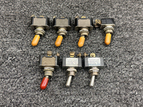 Piper PA24-400 Und Lab and Carling Toggle Switch (Set of 7)