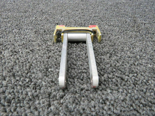 82996-002, 82997-002 Piper PA46 Elevator Trim Link and Yoke Set