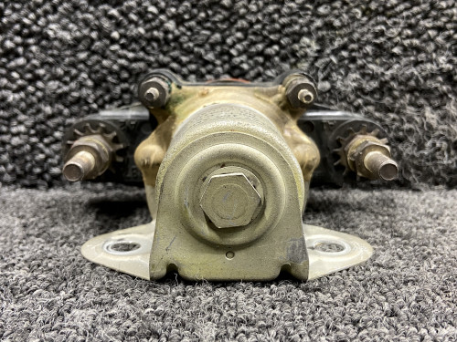 6041H193 (Alt: 0850469-1) Cutler Hammer Relay (Volts: 28, Amps: 100)