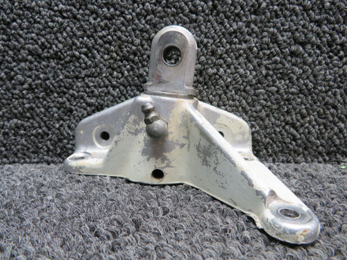 95643-007 Piper PA28R-180 Main Gear Truss Bracket Assembly RH