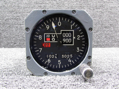 B0090-81104 Lear Siegler Altimeter