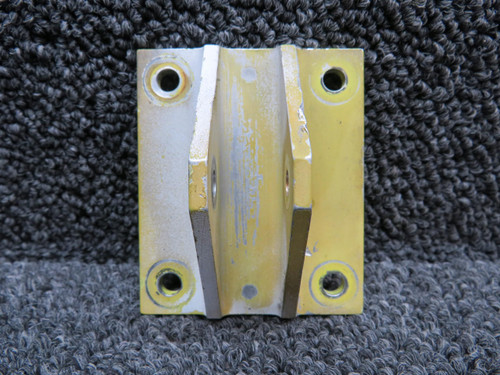 Piper Aircraft Parts 63563-000 (Use: 63563-800) Piper PA28-180 Stabilator Hinge Fitting 