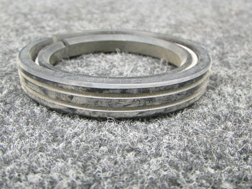 76940 Crankshaft Oil Seal (NEW OLD STOCK) (SA)