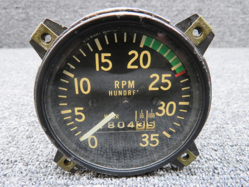 Stewart-Warner 820937 Stewart-Warner Tachometer Indicator (Hours: 1804.35) 