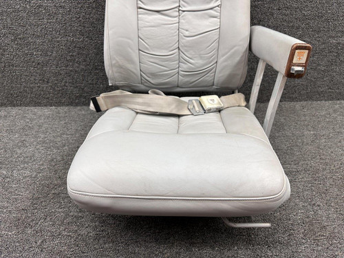Beechcraft Parts 60-530294-41 Beechcraft B-60 Co-Pilot Seat Assembly RH (Rails: 17”) 