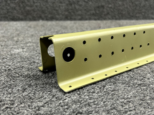 0512124-43 (Use: 0512124-97) Cessna 172K Center Spar Assembly (Zinc)