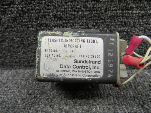 1332-1A Sundstrand Aircraft Flasher Indicating Light