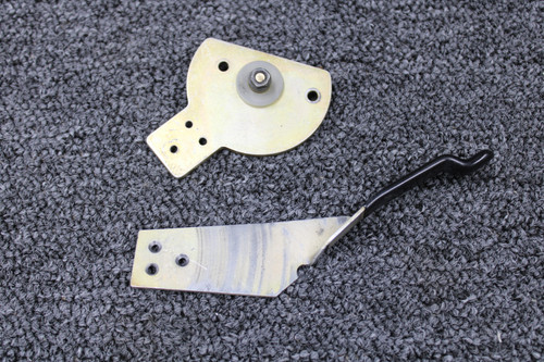 36-430012-109, 36-430012-41 Beechcraft A36 Aft Utility Door Lever with Bellcrank