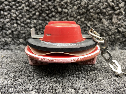 C156003-0101 Cessna 182R Fuel Cap Assembly with Chain