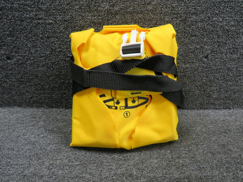 PO723E105PW EAM Life Vest (Display-Art)