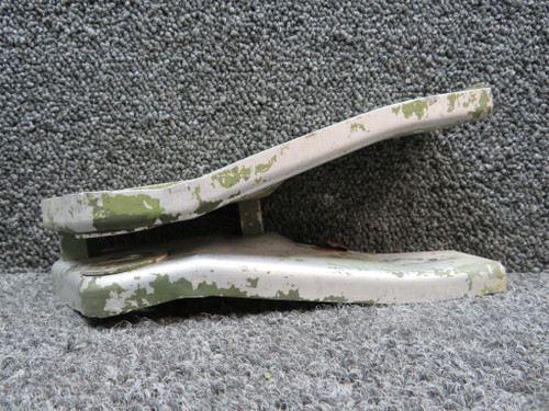 0712306-9, 0712306-10 Cessna A185F Bracket Elevator Bellcrank Aft RH & LH