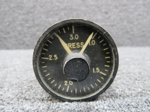 B4357710001 (Alt: 6600138-1) Kollsman Pressure Ratio Indicator (Worn Knob)