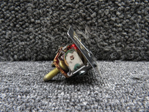 819477 Stewart Warner Right Main Fuel Quantity Indicator