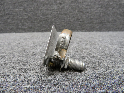 826566 Stewart-Warner Oil Pressure Gauge (Worn, Chipped Paint) (Range: 10-100)