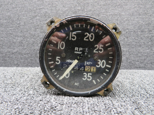 S1305N7 (Alt: C661080-0101) Cessna 150M Tachometer (Hours: 2344.91)