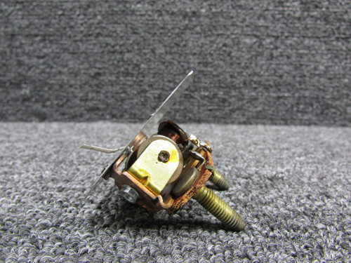 Stewart-Warner 815699 Stewart-Warner Left Fuel Tank Indicator (Worn Face, Broken Needle) (Core) 