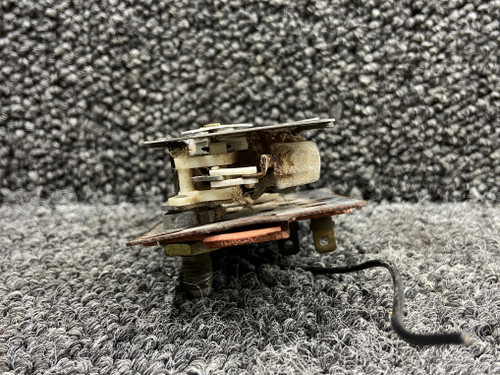 C669535-0102 Stewart Warner Oil Temperature, Oil Pressure Gauge (Minus Cover)