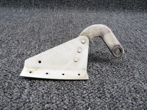 2213105-2 Cessna 182RG Bracket Assembly Forward RH Hinge Nose Gear