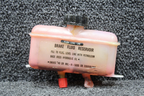 96474-000 (Use: 96474-800) Piper PA46-310P Brake Hydraulic Fluid Reservoir