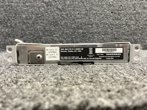 011-00987-00 Garmin GDL-69A Satellite Radio Receiver with Tray, Mod (14 or 28V)