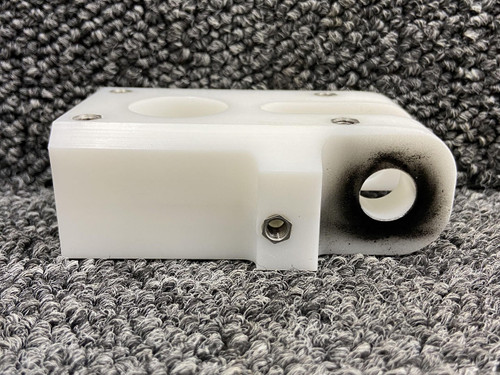 Kodiak 100-260-1719-02, 100-260-1701-01 Kodiak 100 Door Handle Latch Bracket RH 