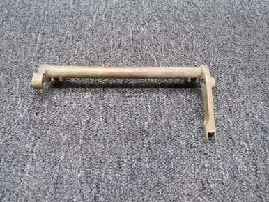 1243417-1 Cessna 210 Nose Gear Door Torque Tube Assembly