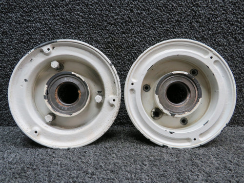 40-77 (Alt: 169-300003-17) Beech 24R Cleveland 5.00-5 Nose Wheel Assembly