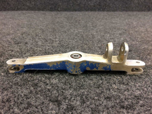 1243411-1 (Casting#: 1243411-497) Cessna 210 Whiffletree Nose Gear Assembly