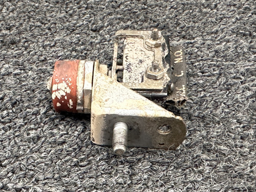 MS25008-1 (Alt: DT-2R-A7) Piper Landing Gear Position Switch LH or RH w Bracket