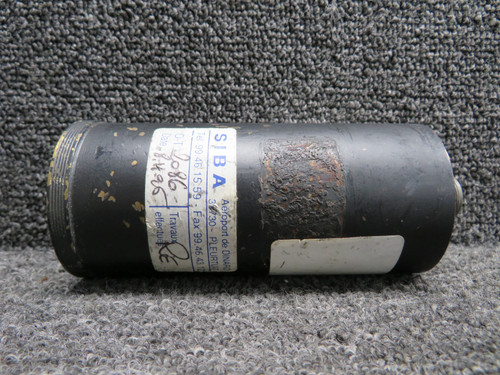 Beechcraft Dual Prop Tachometer Indicator (Worn Face)