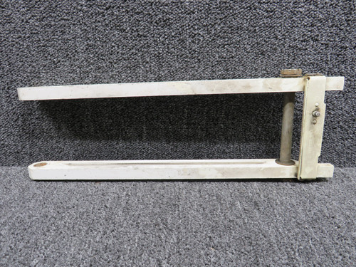 50-820205-13 Beechcraft 200 Nose Gear Drag Leg Assembly (Worn Bearings)