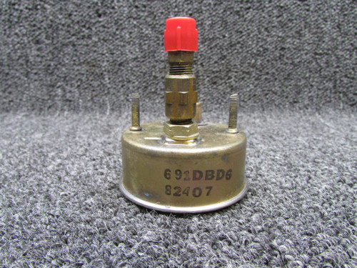 826326 (Alt: 82329) Stewart-Warner Oil Pressure Indicator