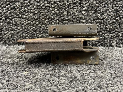 2067006-1, 2013055-1 Cessna 177RG Nose Gear Steering Bellcrank w Brackets