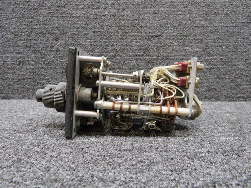 Does Not Apply VHF Nav-1 Control Unit with TFR-DME Switch 