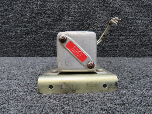 Hartman TD-805H30 Hartman Overvoltage Relay with Mount Bracket (Volts: 28) 