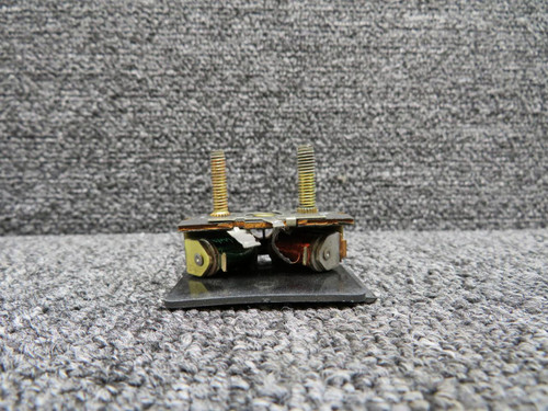 Does Not Apply Fuel Quantity Gauge (Range: Empty-Full) 