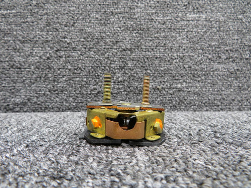 Does Not Apply Fuel Quantity Gauge (Range: Empty-Full) 