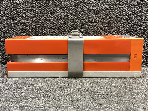 ELT-10 (Use: ELT10-209) Narco Avionics Emergency Locator Transmitter w Tray