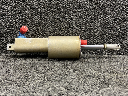 0541138-22 (Use: 9882010-1) Cessna R182 Master Brake Cylinder Assembly