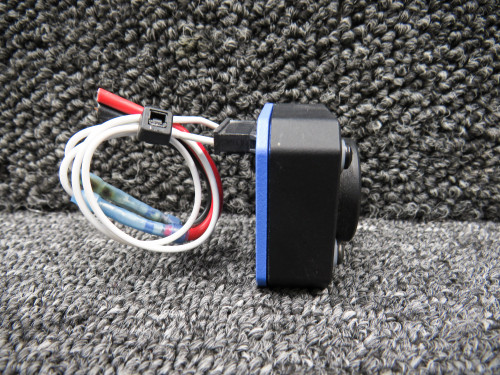 011-04937-00 Garmin GSB-15 Dual USB Charger (14, 28V)