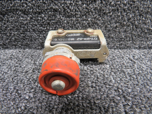 DT-2R-A7 UND Lab Landing Gear Position Micro-Switch (Volts: 125-250)