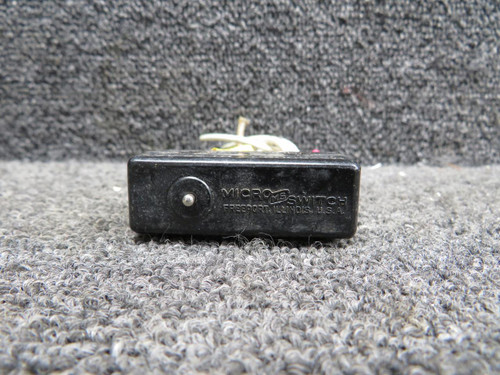 UND Lab Inc DT-2R-A7 (Alt:MS5008-1) UND Lab Landing Gear Position Micro Switch 