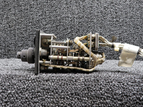 Beechcraft Parts Beech 99 VHF Comm-2A Communications Control Unit 