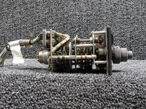 Beechcraft Parts Beech 99 VHF Comm-2A Communications Control Unit 